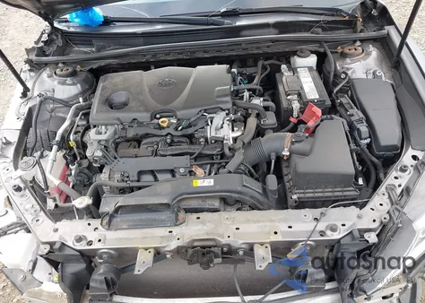 2019 Toyota Camry Le z USA, uszkodzony, nr VIN 4T1B11HKXKU260141